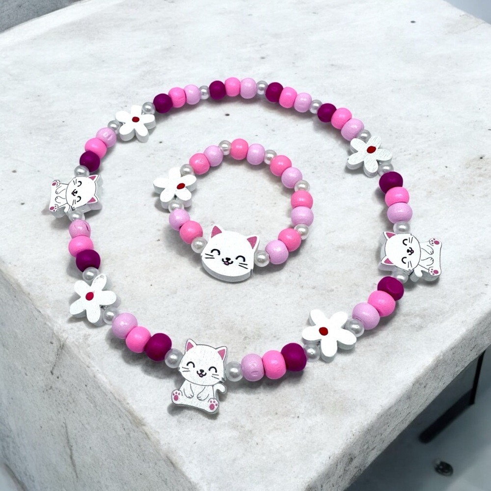 Pink and White Cat Bead Necklace and Bracelet Set